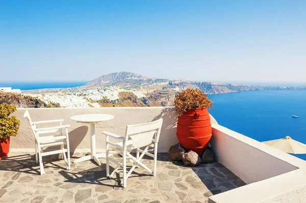 Hermosa terraza con vista al mar . — Foto de Stock