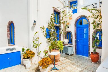 Santorini Island, Yunanistan geleneksel Yunan mimarisinde.