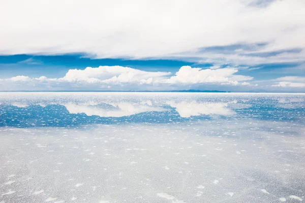 Salar de Uyuni, Боливия — стоковое фото