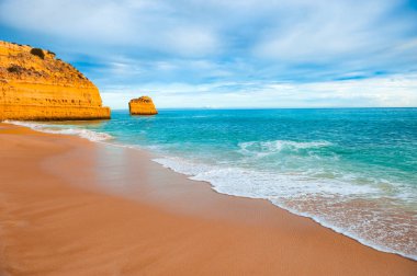 Portekiz, Algarve 'de Atlantik Okyanusu kıyısı