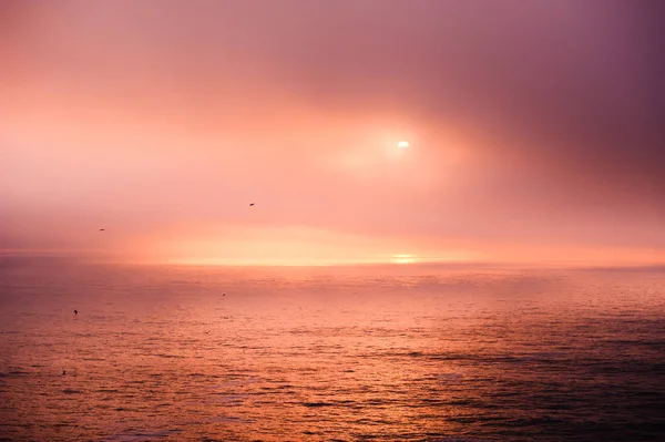 Beautiful sunset in Atlantic ocean — Stock Photo, Image