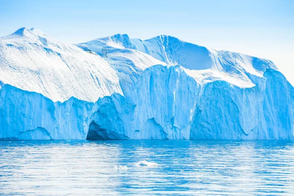 Μεγάλα παγόβουνα στο το icefjord παγετώνας και Φιόρδ Ιλούλισσατ, Γροιλανδία — Φωτογραφία Αρχείου