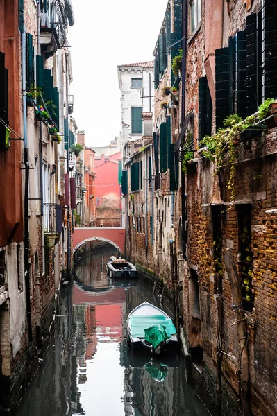 Canal Escénico Con Arquitectura Antigua Venecia Italia Famoso Destino Viaje — Foto de Stock