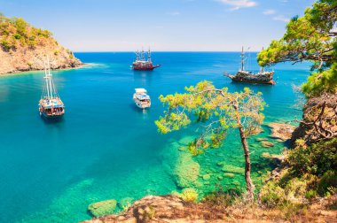 Kemer, Türkiye yakınlarındaki güzel deniz kıyısı 