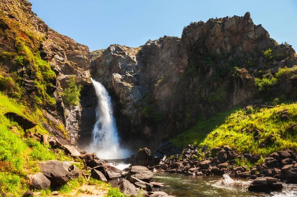 Koerkure Waterval Het Altaj Gebergte Siberië Rusland Prachtige Zomer Landschap — Stockfoto