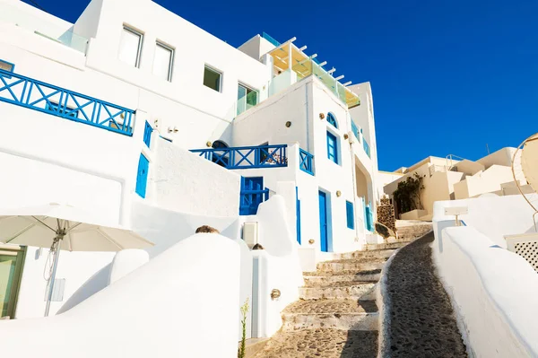 Architettura Tradizionale Greca Bianca Contro Cielo Blu Sull Isola Santorini — Foto Stock