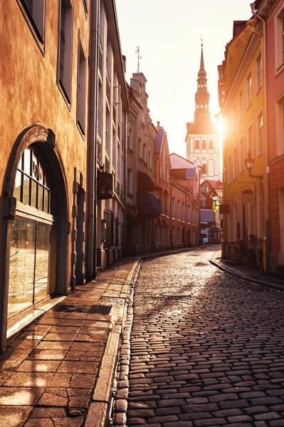 Красивая Улица Старой Архитектурой Старом Городе Таллинна Известное Место Путешествий — стоковое фото