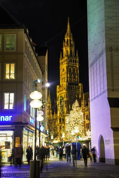 Översikt över Marienplatz i München — Stockfoto