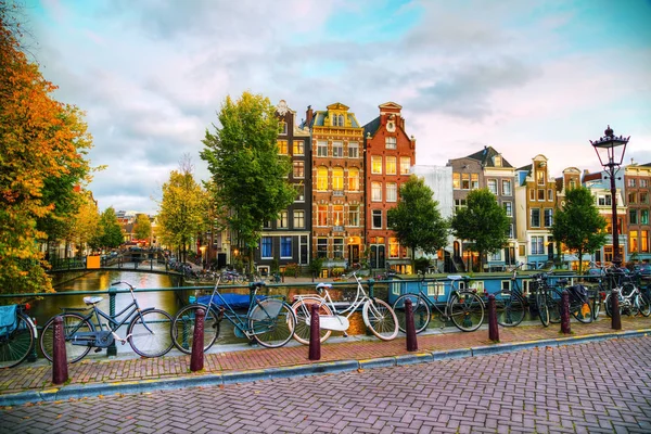 Amsterdam uitzicht op de stad — Stockfoto