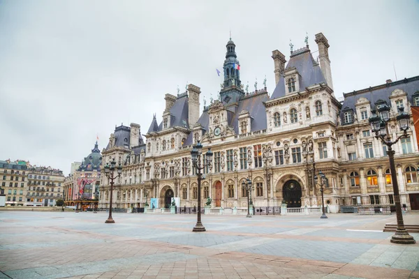Edificio del Ayuntamiento (Hotel de Ville) en París —  Fotos de Stock