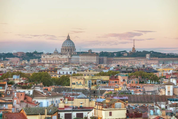 Rome aerial view with the Papal Basilica of St. Peter — Stock Photo, Image