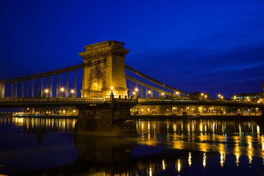  Szechenyi zincir köprü Budapeşte