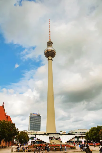 Fernsehturm (Torre de Televisión) en Berlín — Foto de Stock