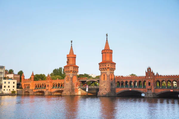 Ponte Oberbaum a Berlino — Foto Stock