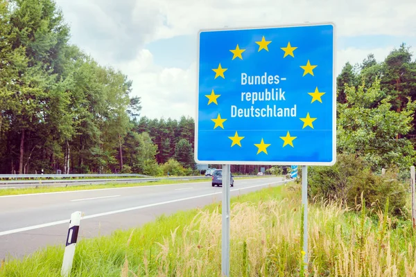 Tyskland gränsar vägmärke — Stockfoto