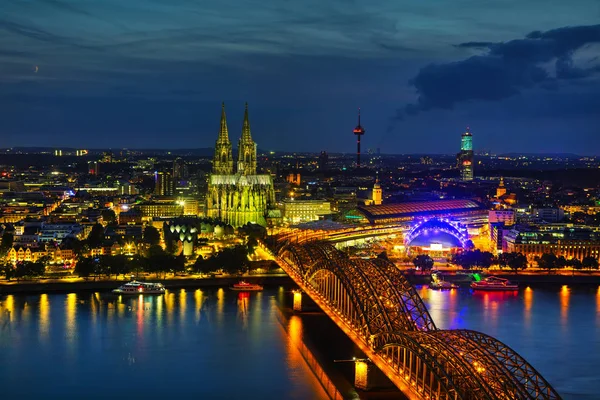 Flygfoto Över Stadsbilden Köln Efter Solnedgången — Stockfoto