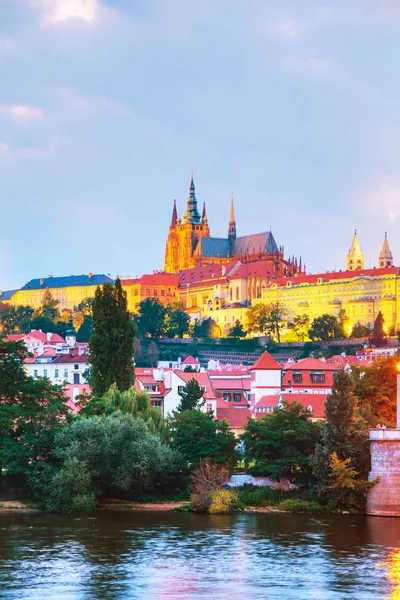 Prag Vitava Nehri Nde Akşam Saat Ile Prag Cityscape Bakış — Stok fotoğraf