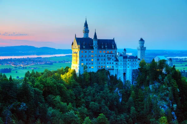 Castelo Neuschwanstein Baviera Com Pôr Sol Fundo — Fotografia de Stock