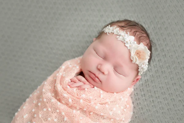 Śpiące noworodki — Zdjęcie stockowe
