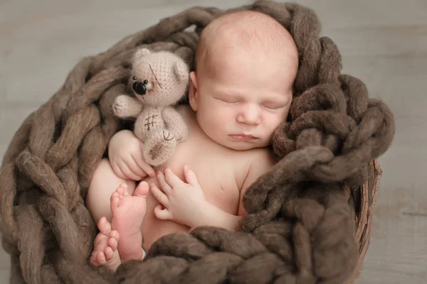 นอนหลับทารกแรกเกิด — ภาพถ่ายสต็อก