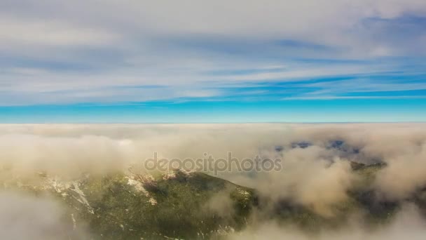 Fantástica paisagem de montanha com pôr do sol. Cárpatos, Ucrânia, Europa. Mundo da beleza. Clipe de lapso de tempo . — Vídeo de Stock