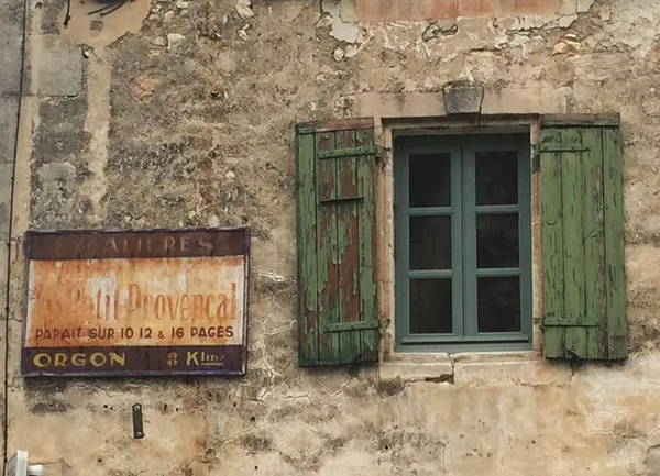 eski paslı penceresi