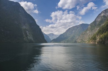 Norveç 'te Nryfjord Yazı