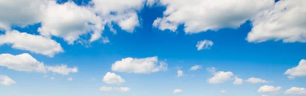 Blue sky with clouds — Stock Photo, Image