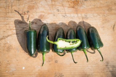 Yeşil olgun jalapeno