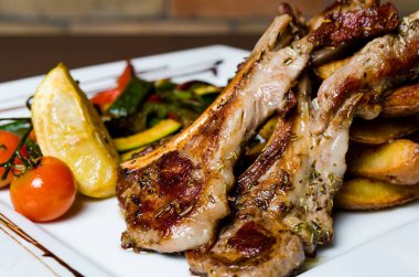 lezzetli Kuzu pirzola 