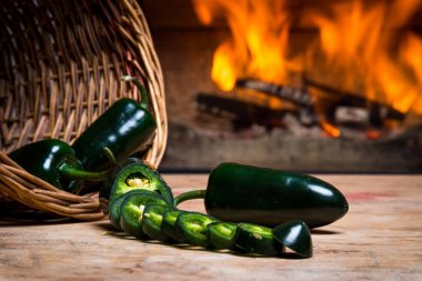 Yeşil olgun jalapeno