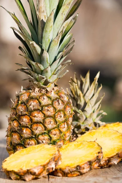 Fresh ripe pineapples — Stock Photo, Image
