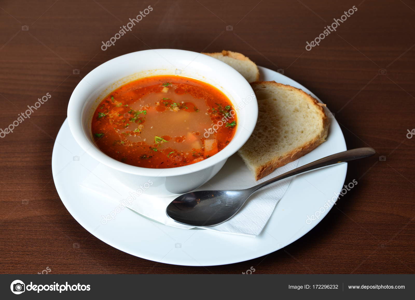 Kırmızı lahana lezzetli borsch Kırmızı lahana lezzetli borsch