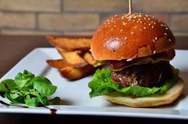 İştah açıcı taze hamburger