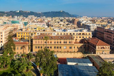 Roma şehri panoramik manzarası. Roma 'nın güzel manzarası, Roma Çatısı manzarası, İtalya