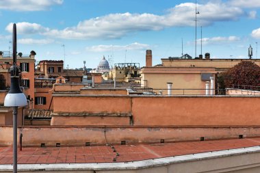Roma şehri panoramik manzarası. Roma 'nın güzel manzarası, Roma Çatısı manzarası, İtalya