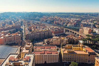 Roma şehri panoramik manzarası. Roma 'nın güzel manzarası, Roma Çatısı manzarası, İtalya