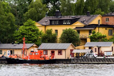 Stockholm, İsveç 'teki Eski Kent İskelesi mimarisinin manzarası.