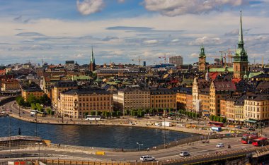 İsveç 'in Stockholm kentindeki Old Town (Gamla Stan) panoramik manzarası.
