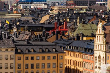 Stockholm 'ün göbeğindeki geleneksel İsveç binaları. Eski Şehir Detayları. İsveç