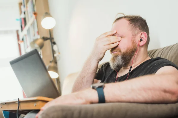 Work Home Because Pandemic Remote Office Specialist Conduct Online Meetings — Stock Photo, Image