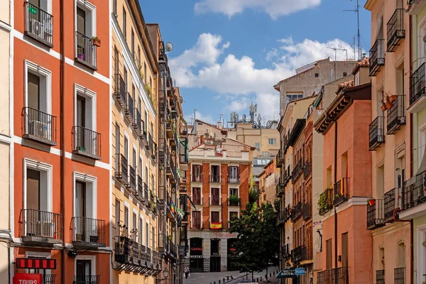 Madrid Spanya Temmuz 2018 Madrid Deki Binaların Cepheleri Madrid Caddesi — Stok fotoğraf