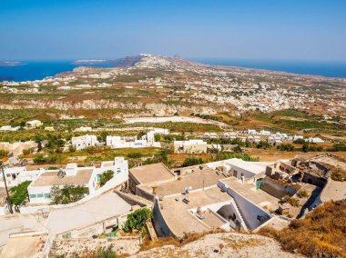 Pyrgos şehir manzarası. Santorini adası manzarası. Cyclades, Yunanistan.