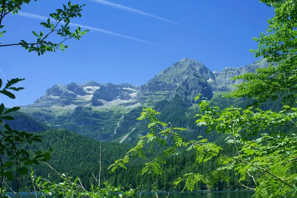 Die wunderschöne Bergnatur der italienischen Alpen — Stockfoto