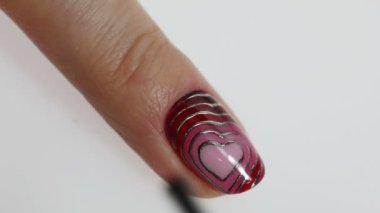 Kalp Nail Art ile Beautyful el .