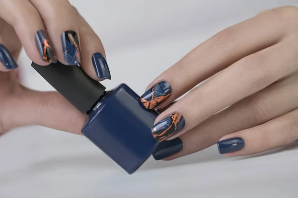 Vackra Nail Art Manikyr Spika Mönster Med Dekoration Manikyr Spik — Stockfoto