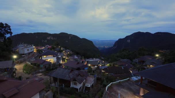 Time Lapse Día Noche Doi Pha Hee Chiang Rai Tailandia — Vídeo de stock