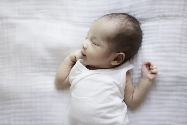 Retrato Bebê Asiático Bonito Conceito Criar Recém Nascido — Fotografia de Stock