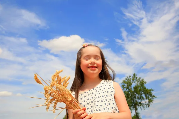 Retrato de menina bonita — Fotografia de Stock