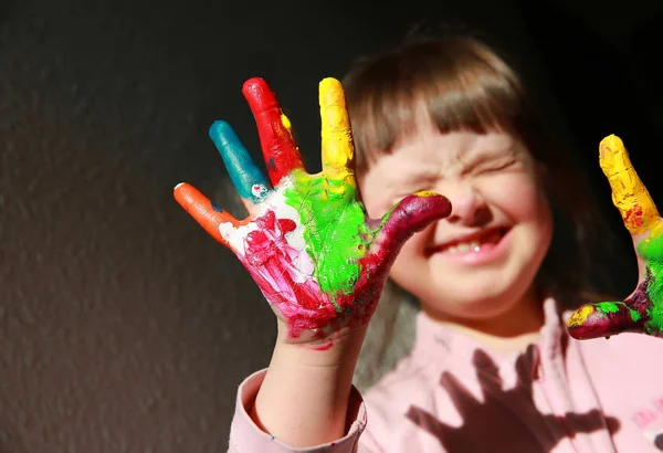 Cute little girl — Stock Photo, Image